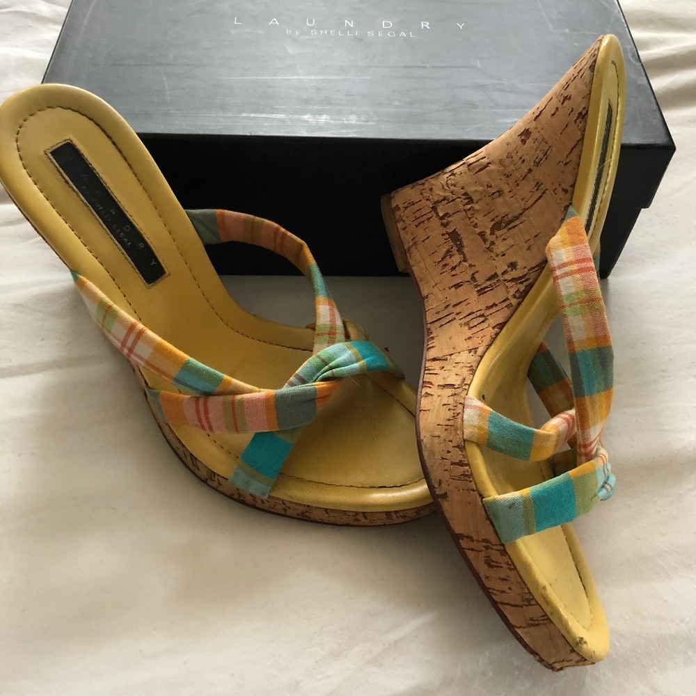 Laundry brand Madras print wedges - size 10